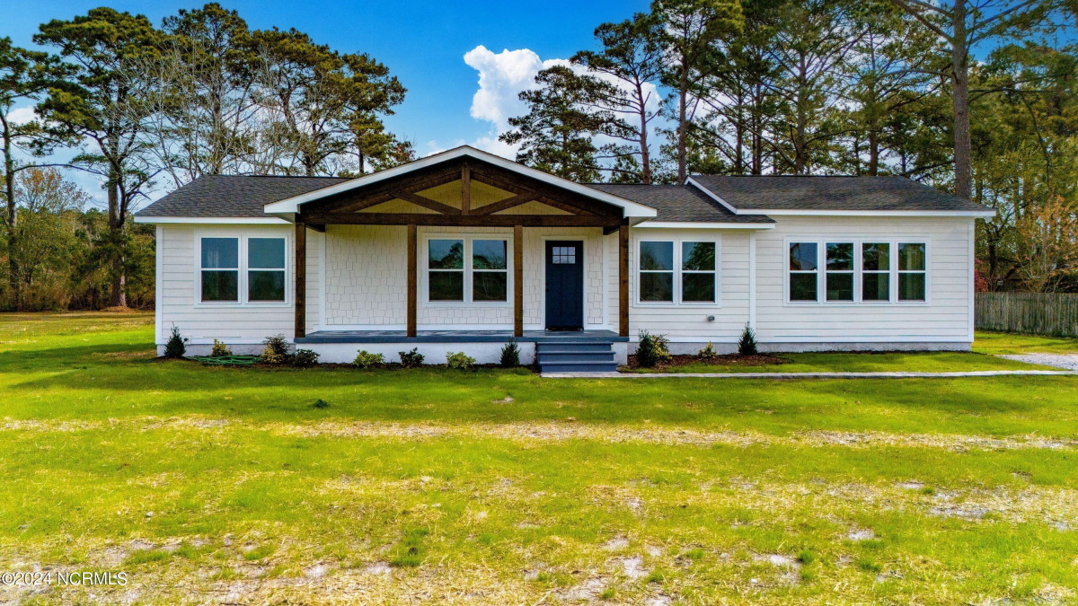 458 Campen Rd Beaufort, NC 28516