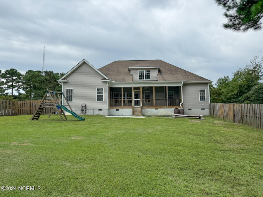 208 Contrail Rd Hampstead, NC 28443