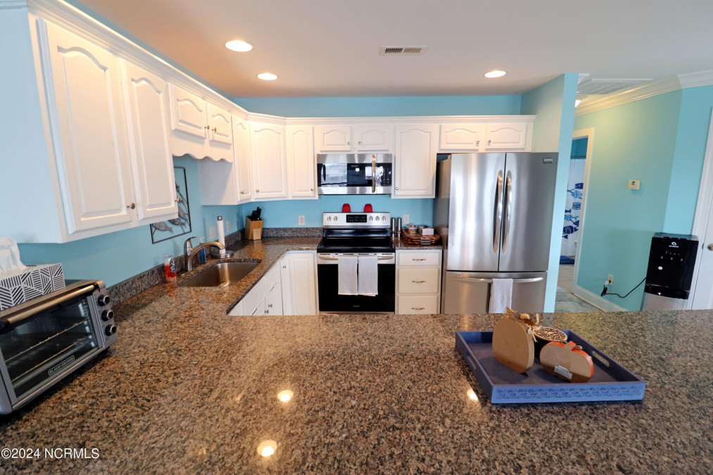 5016 Oak Island Dr Oak Island, NC 28465