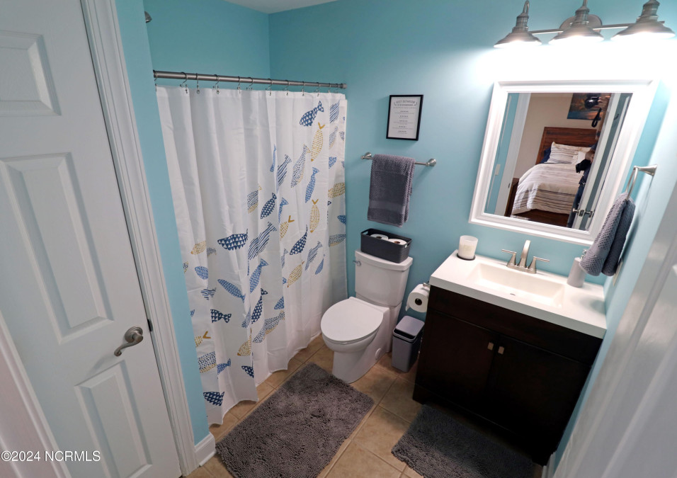 5016 Oak Island Dr Oak Island, NC 28465