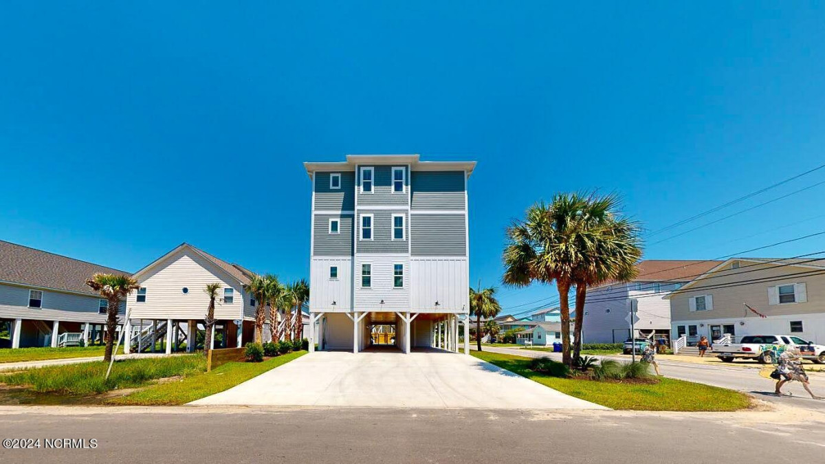 1501 Canal Dr Carolina Beach, NC 28428