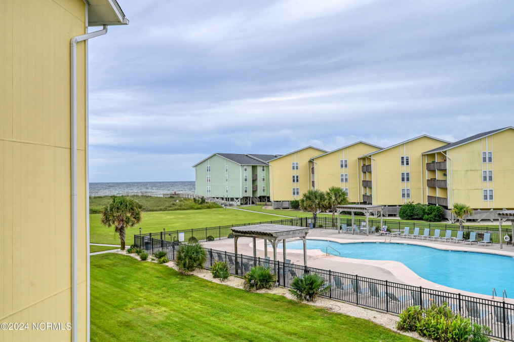 918 New River Dr Surf City, NC 28445