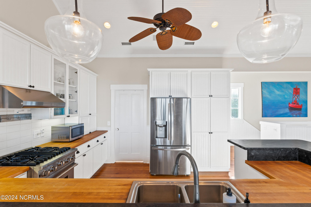 1 Dogwood Ridge Rd Bald Head Island, NC 28461