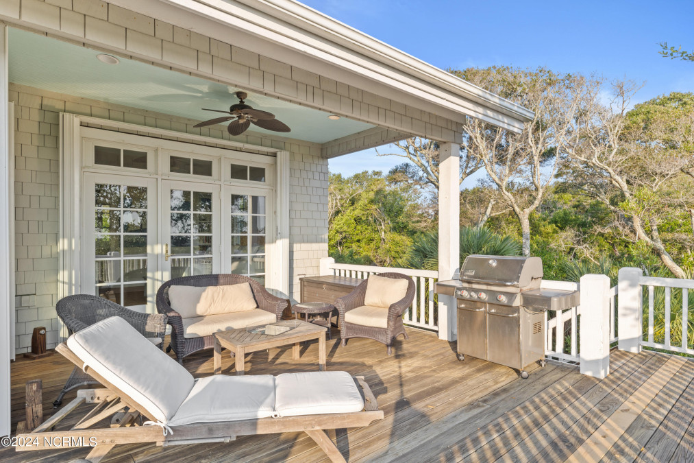 1 Dogwood Ridge Rd Bald Head Island, NC 28461