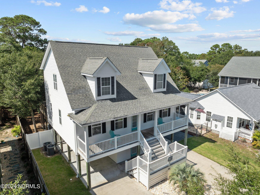 211 41st St Oak Island, NC 28465