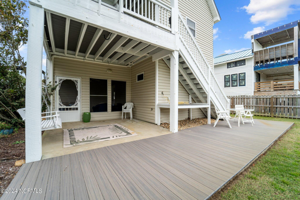 121 Danube St Nags Head, NC 27959