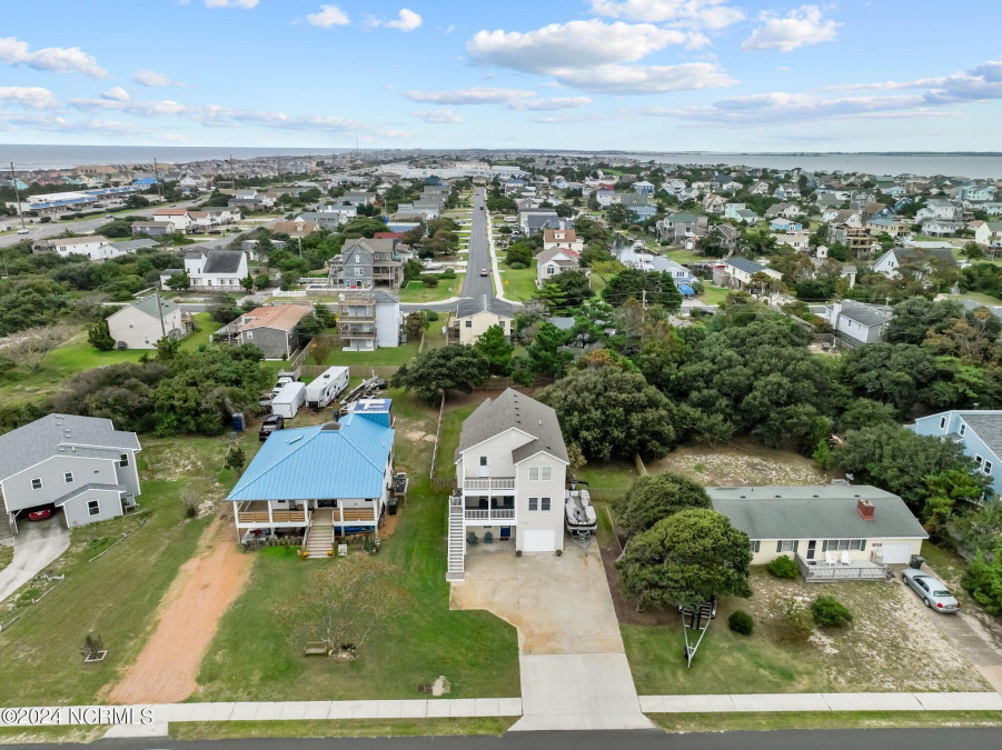 121 Danube St Nags Head, NC 27959