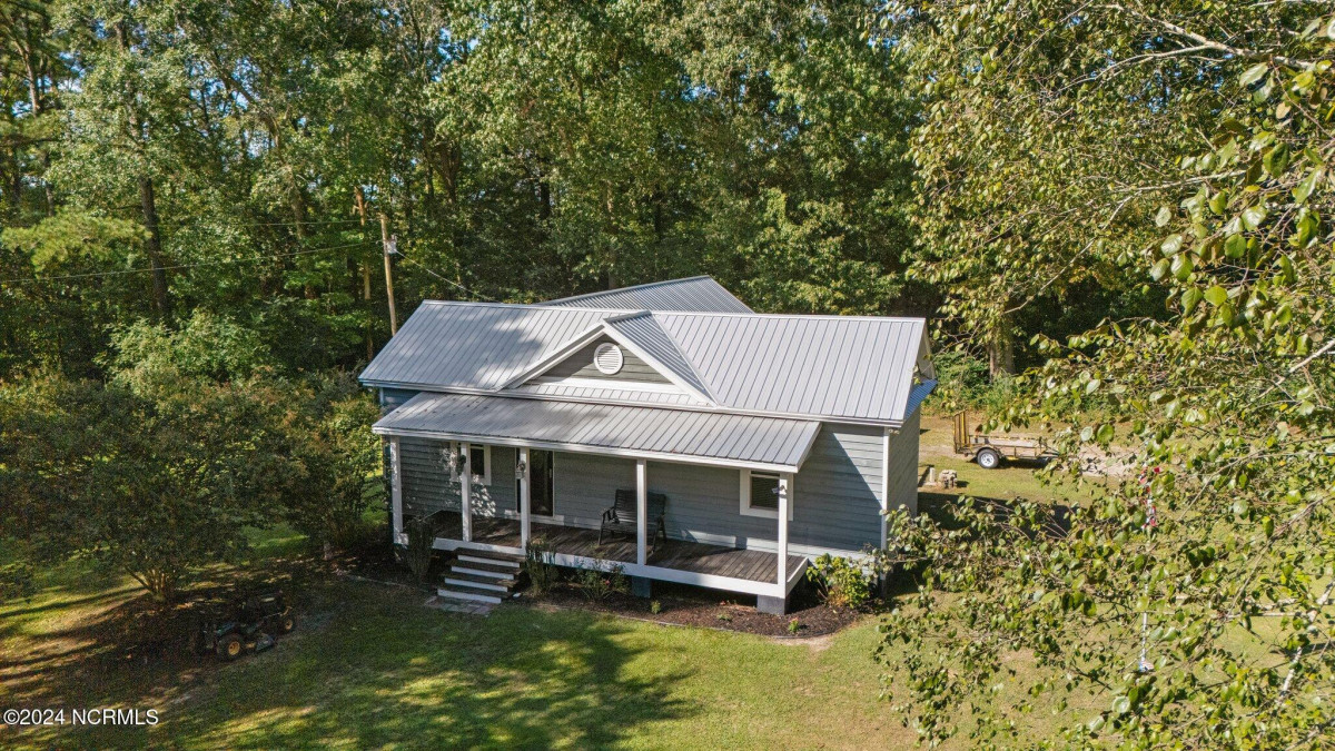 4494 Rountree Rd Winterville, NC 28590