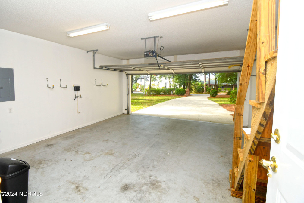 418 Lake Shore Dr Sunset Beach, NC 28468