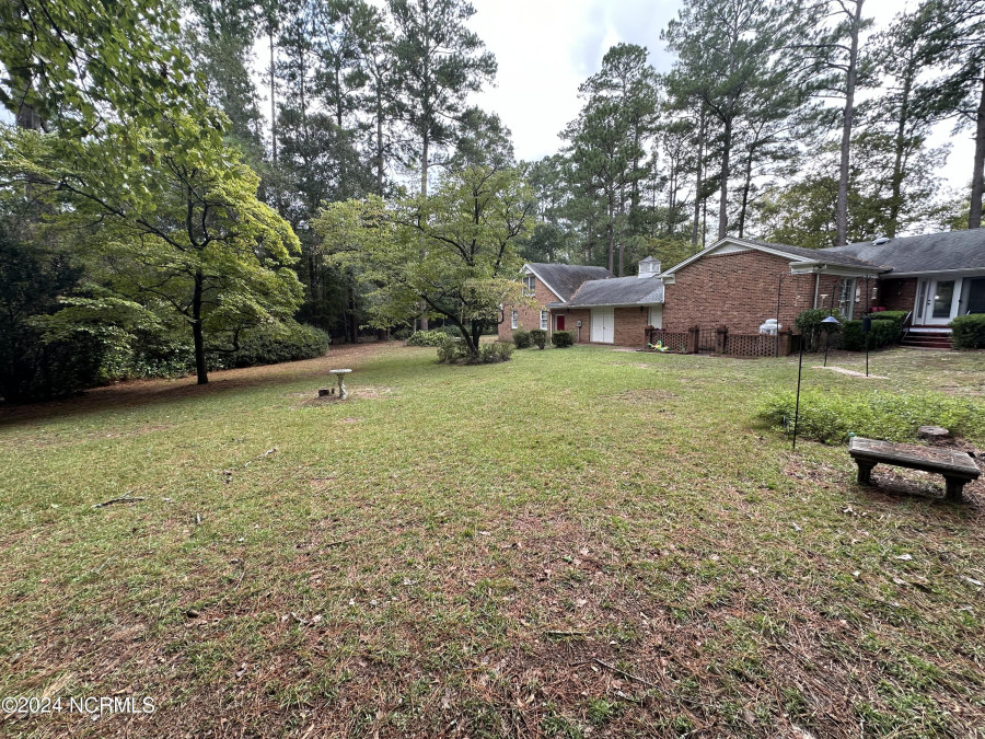 12521 Bag Pipe Ln Laurinburg, NC 28352