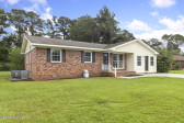 9 Princeton Dr Jacksonville, NC 28546