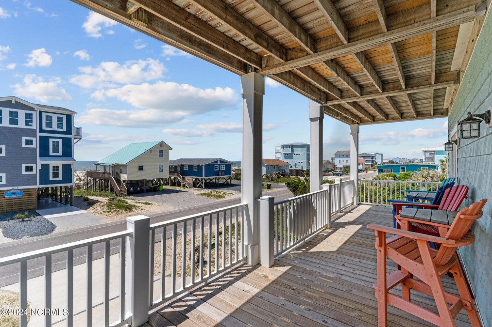 3514 Beach Dr Oak Island, NC 28465