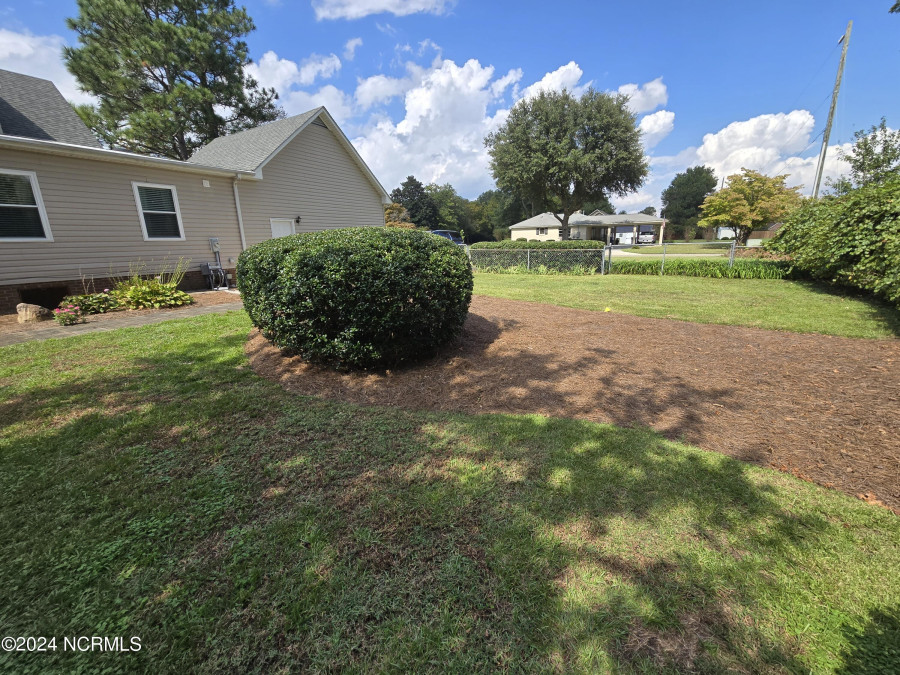 306 Pecan Ln Laurinburg, NC 28352