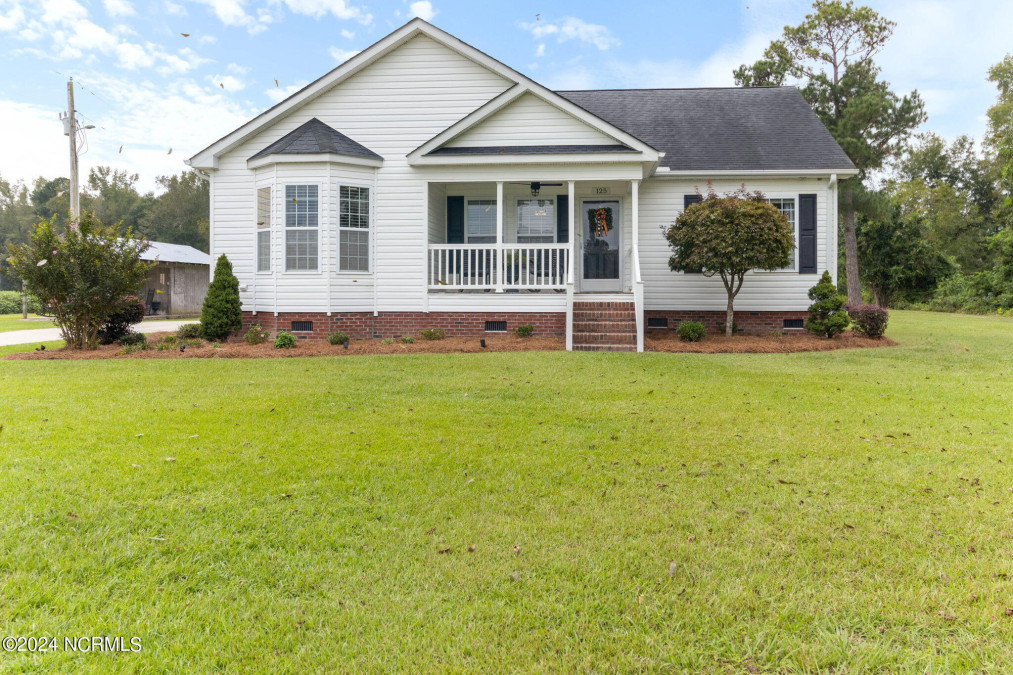 125 Trails End Ln Whiteville, NC 28472