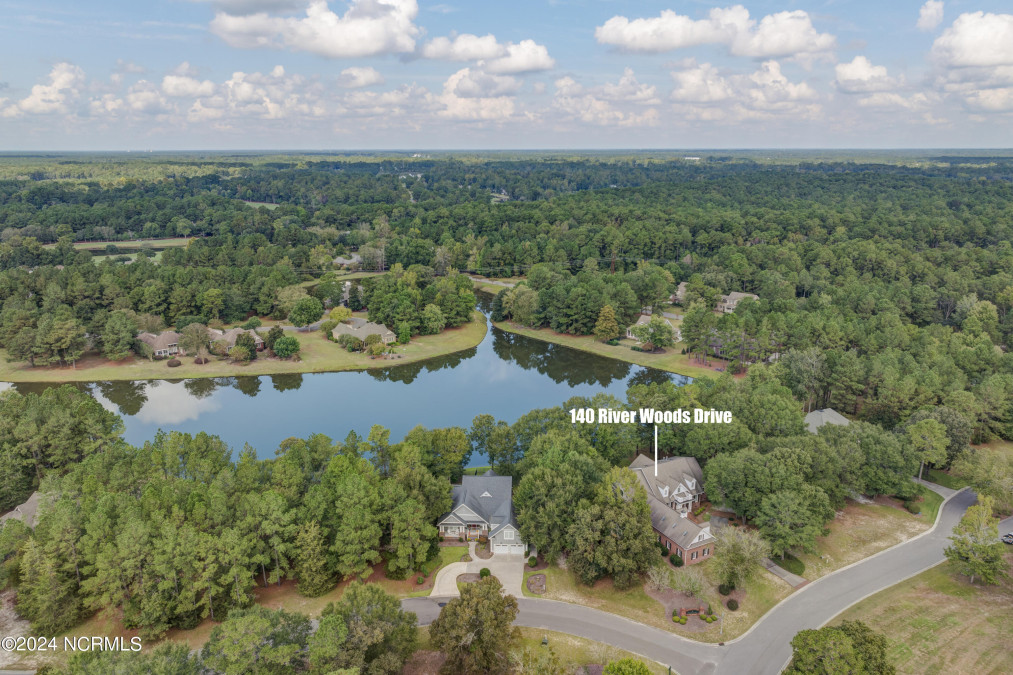 140 River Woods Dr Wallace, NC 28466