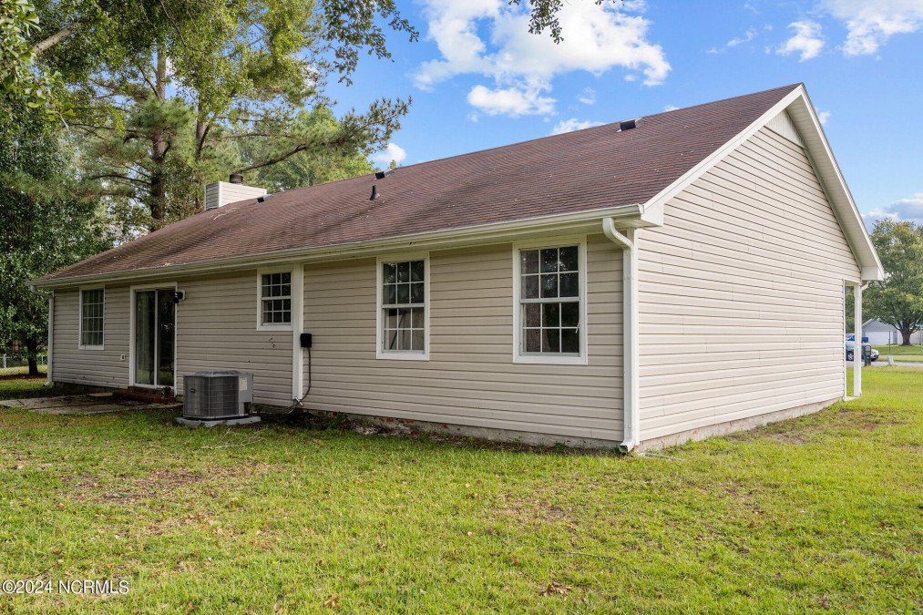 418 Singletree Ct Jacksonville, NC 28540