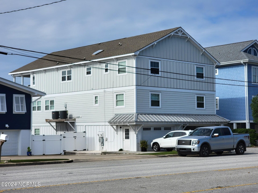 440 Causeway Dr Wrightsville Beach, NC 28480