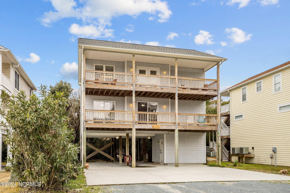 105 Fairytale Ln Surf City, NC 28445