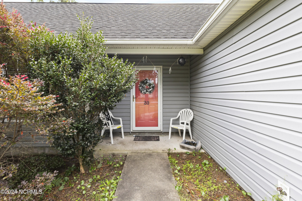 20 Shelby Rd Southport, NC 28461