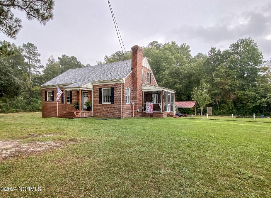 115 Maple St Gatesville, NC 27938