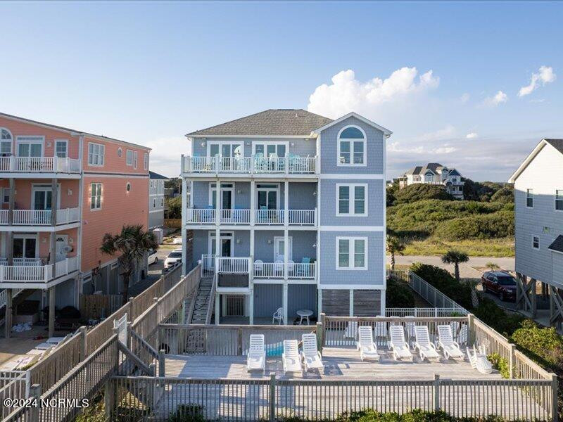 37 Porpoise Pl North Topsail Beach, NC 28460