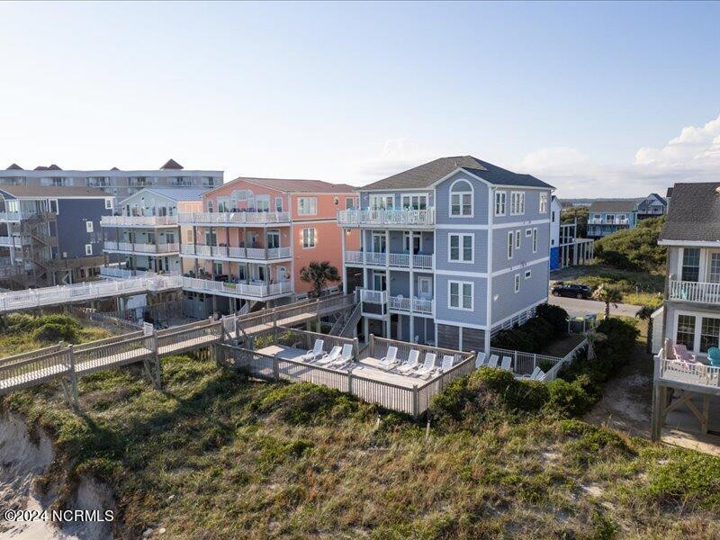 37 Porpoise Pl North Topsail Beach, NC 28460