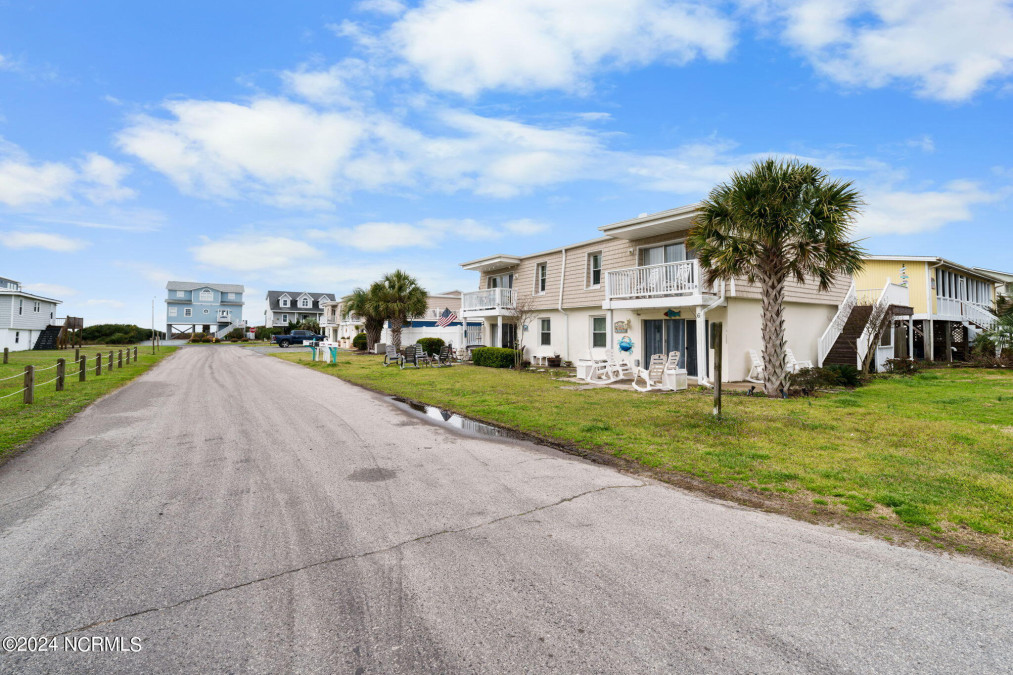 298 Ocean Blvd Holden Beach, NC 28462