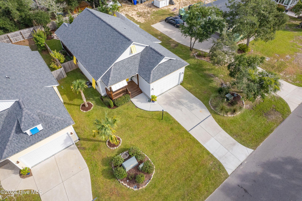 214 52nd St Oak Island, NC 28465