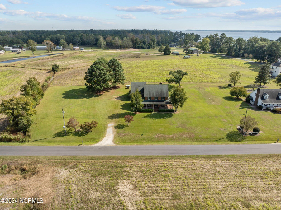 447 Mimosa Shores Rd Washington, NC 27889