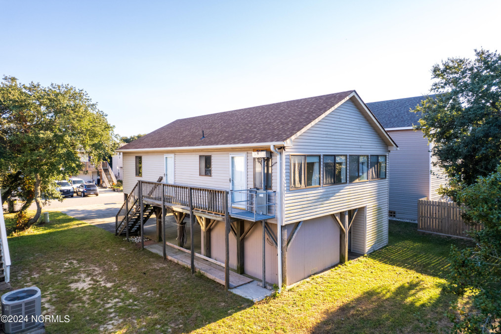 228 Eden St Kill Devil Hills, NC 27948