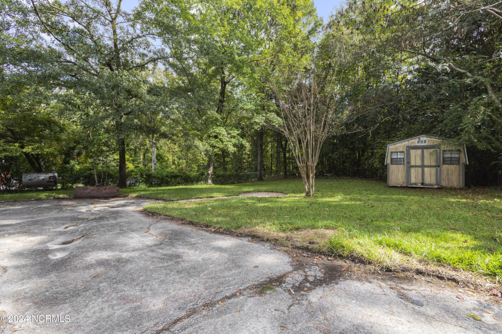 507 Maple St Jacksonville, NC 28540