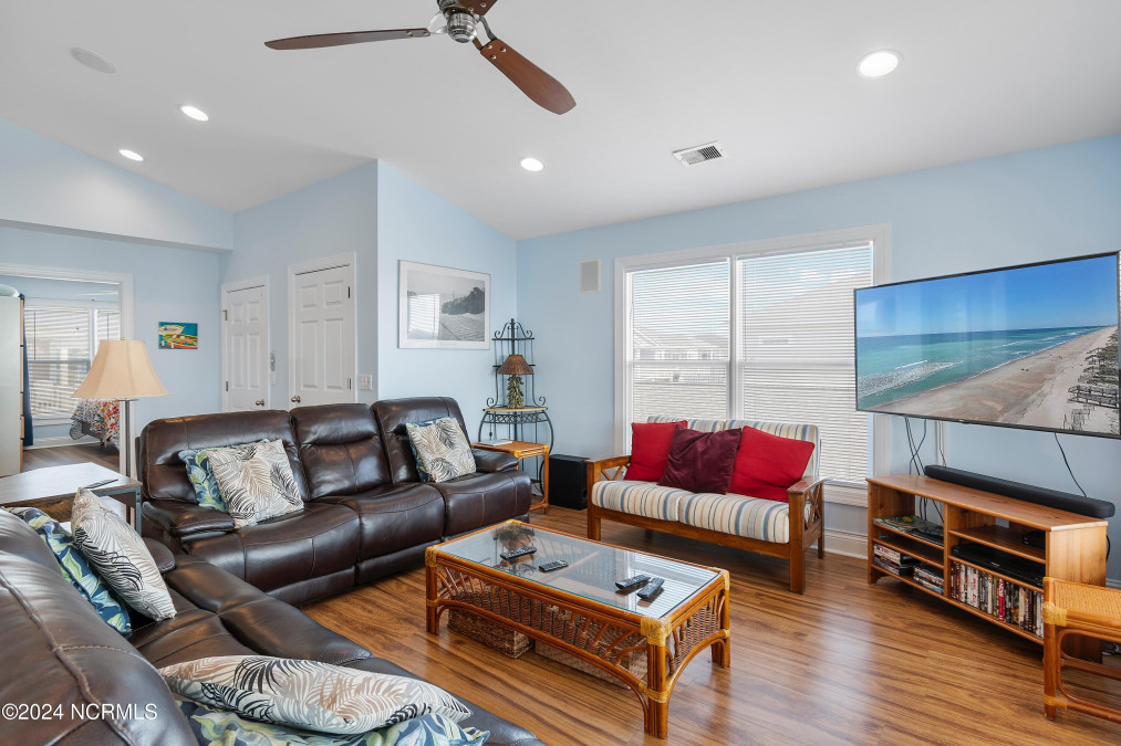 345 First St Ocean Isle Beach, NC 28469