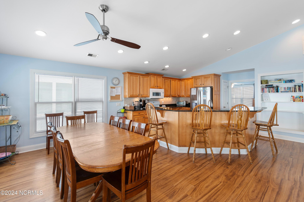 345 First St Ocean Isle Beach, NC 28469