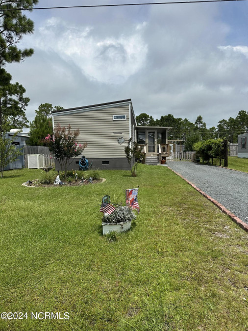 4434 Oakcrest Dr Southport, NC 28461