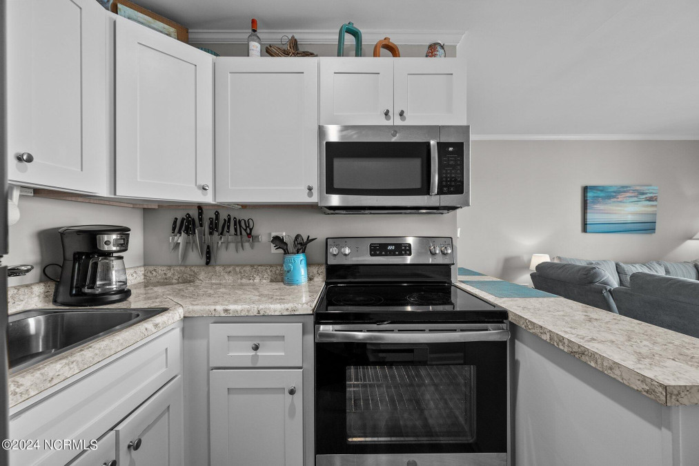 2196 New River Inlet Rd North Topsail Beach, NC 28460