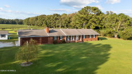 775 Gray Rd Vanceboro, NC 28586