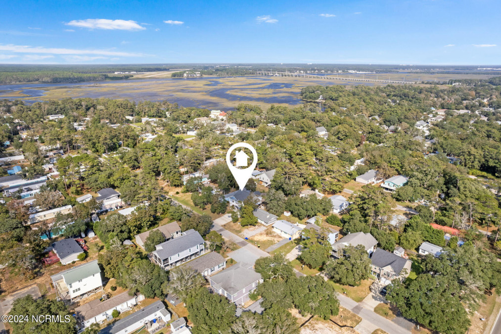 110 77th St Oak Island, NC 28465