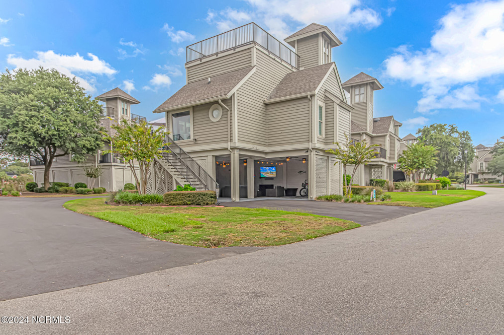 1639 Harbor Dr North Myrtle Beach, SC 29582