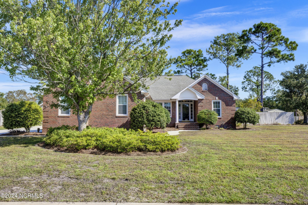 212 Gun Raven Ln Wilmington, NC 28411