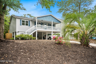 104 13th St Oak Island, NC 28465