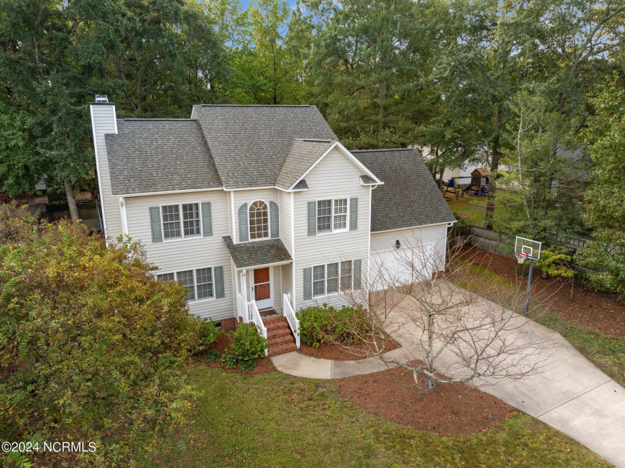 2283 Shire Dr Winterville, NC 28590