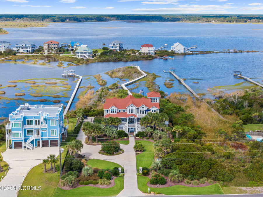 557 New River Inlet Rd North Topsail Beach, NC 28460