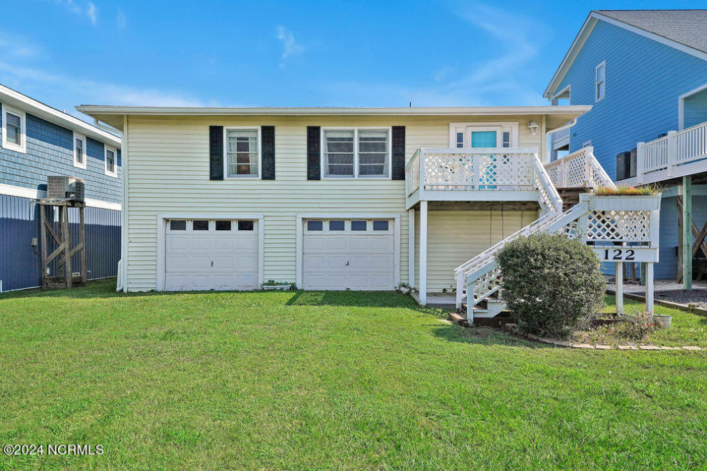 122 Marlin Dr Holden Beach, NC 28462