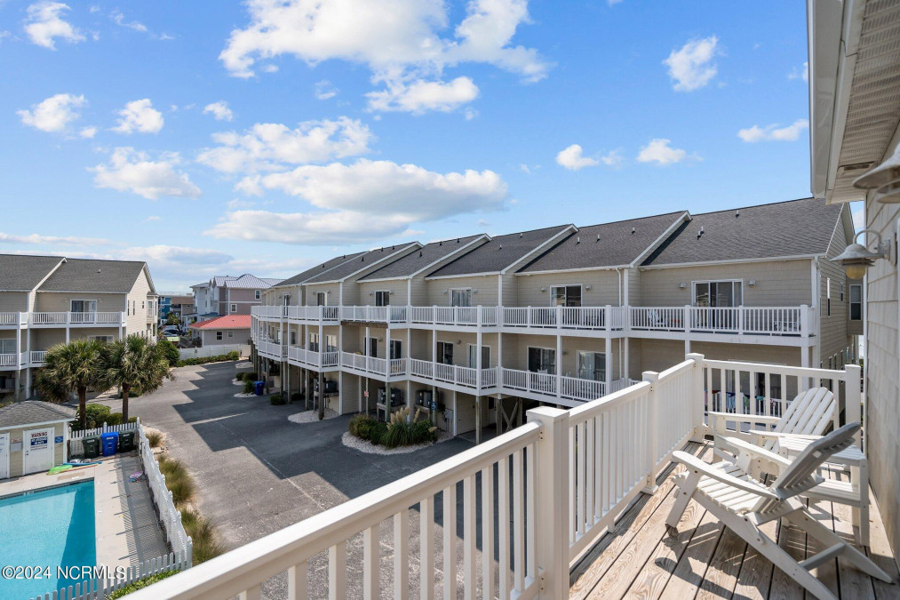 212 Sea Star Cir Surf City, NC 28445