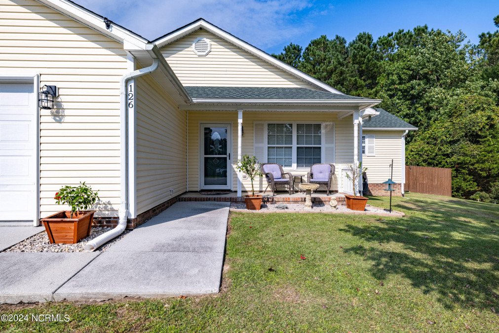 126 Cobblestone Trl Jacksonville, NC 28546