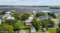 218 Elm St Swansboro, NC 28584