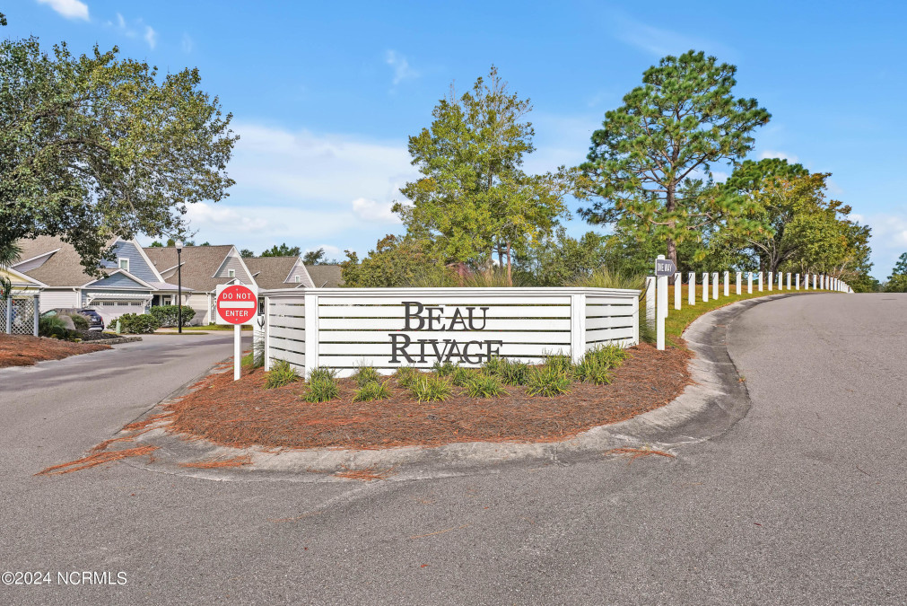 387 Beau Rivage Dr Wilmington, NC 28412