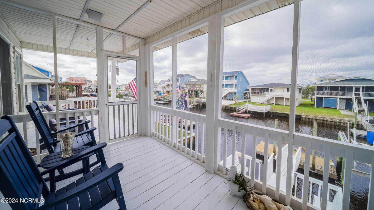 121 Tuna Dr Holden Beach, NC 28462