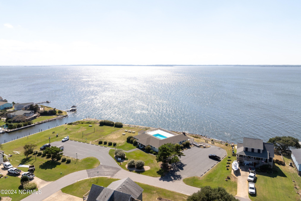 322 Sandpiper Ct Nags Head, NC 27959