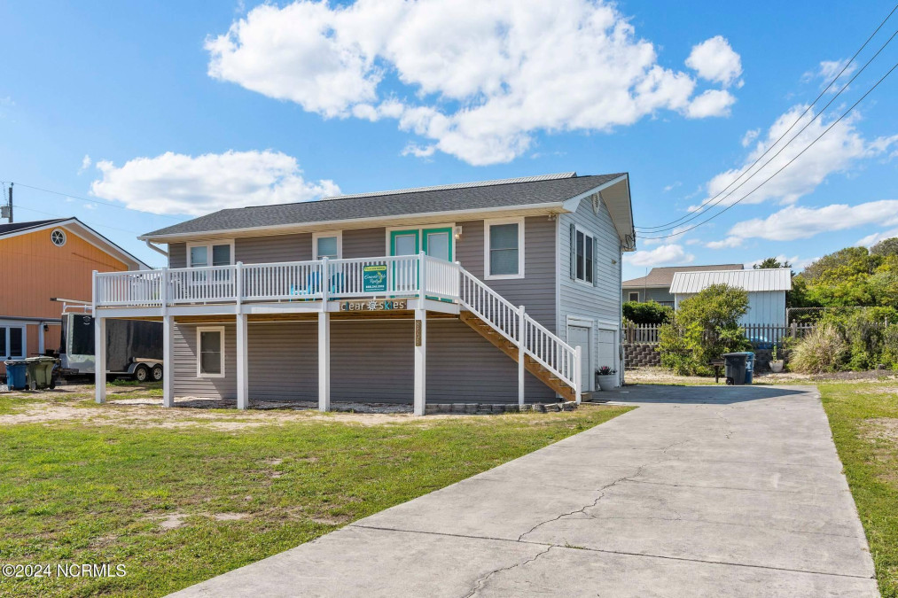 8608 Ocean View Dr Emerald Isle, NC 28594